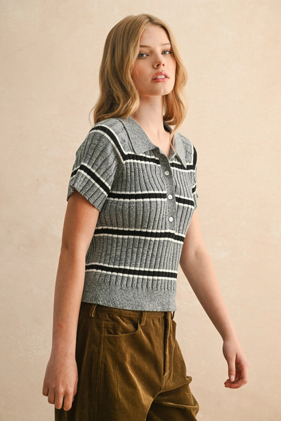Short Sleeve Rib Sweater in Black and White