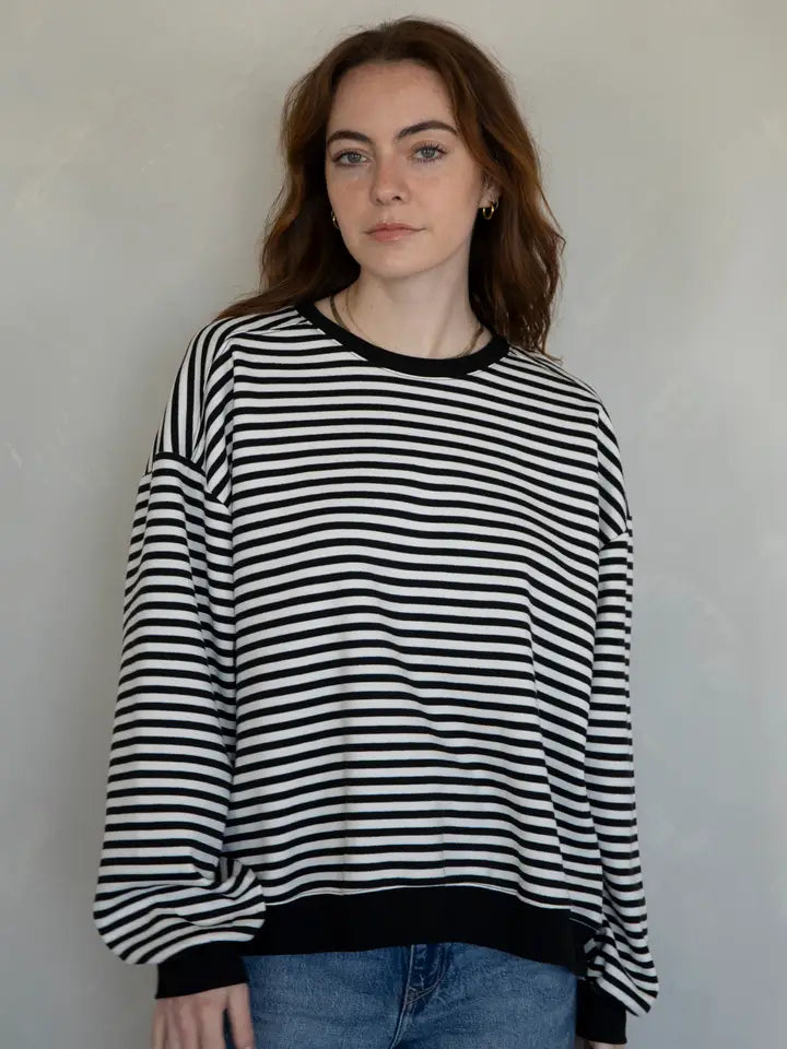 Black and White Oversized Pull Over