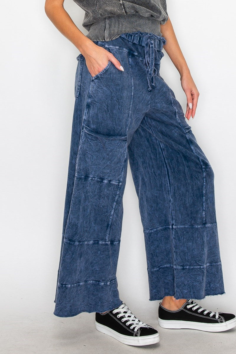 Mineral Washed Wide Leg Pant in Navy