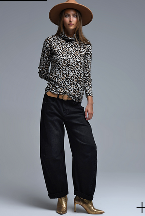Long Sleeve Turtleneck Top in Brown Leopard Print