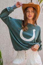 Snow Washed Horseshoe Pullover Sweatshirt in Green