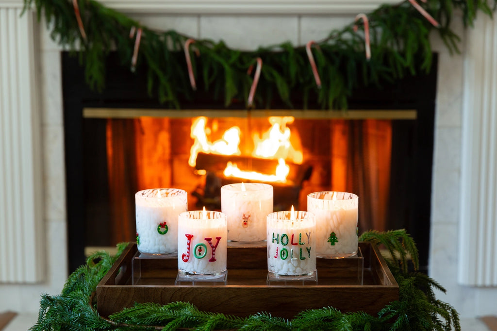 Mistletoe Wreath Holiday Confetti Icon 12oz Candle