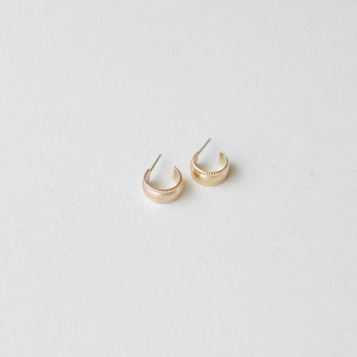 Small Ribbed Earrings